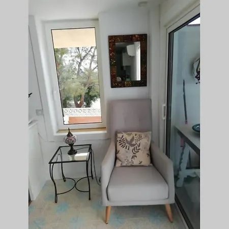 شقة Lovely Studio, Terrace, Swim Pool, Nature, Relax!! *